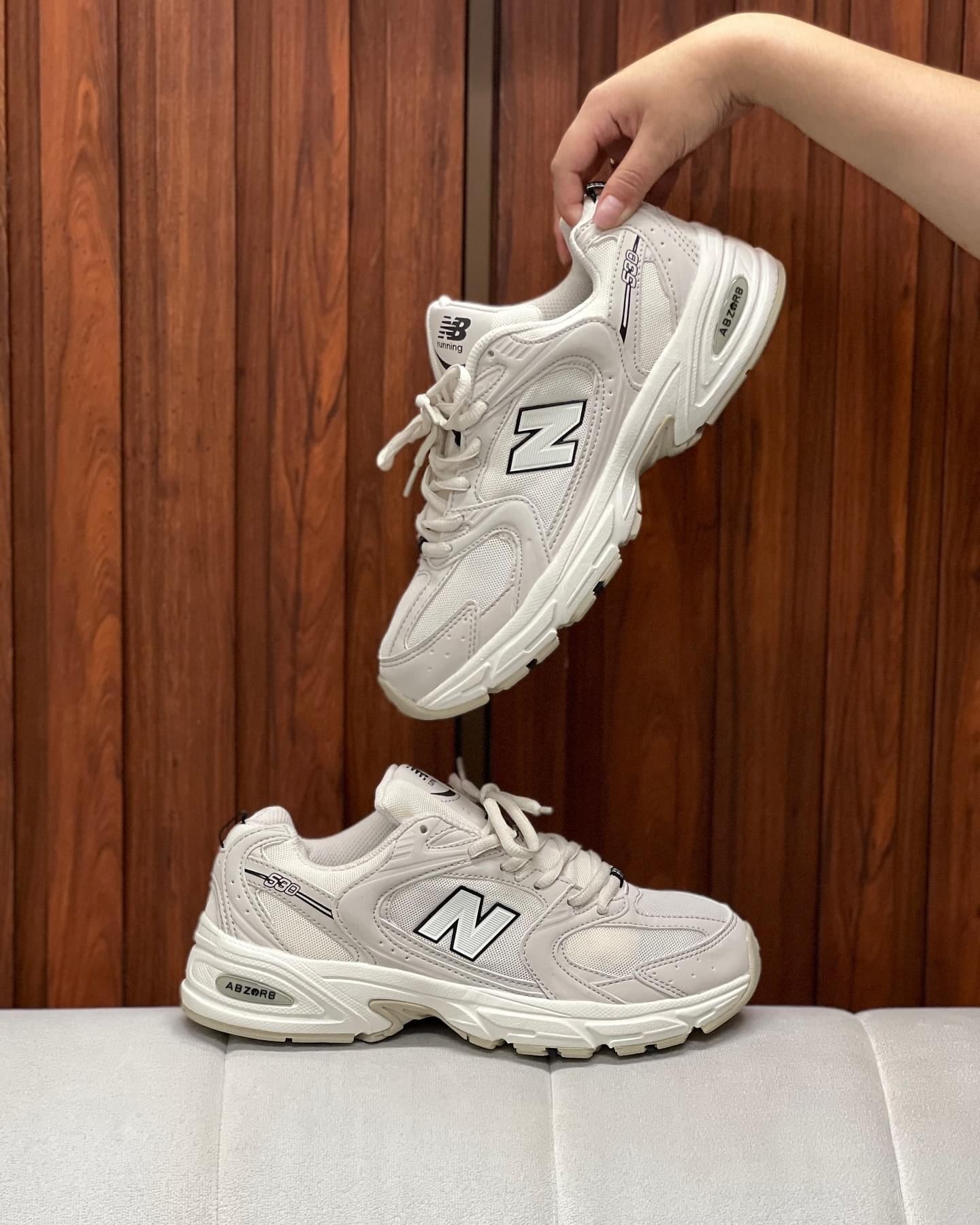 NEW BALANCE 530 BEIGE