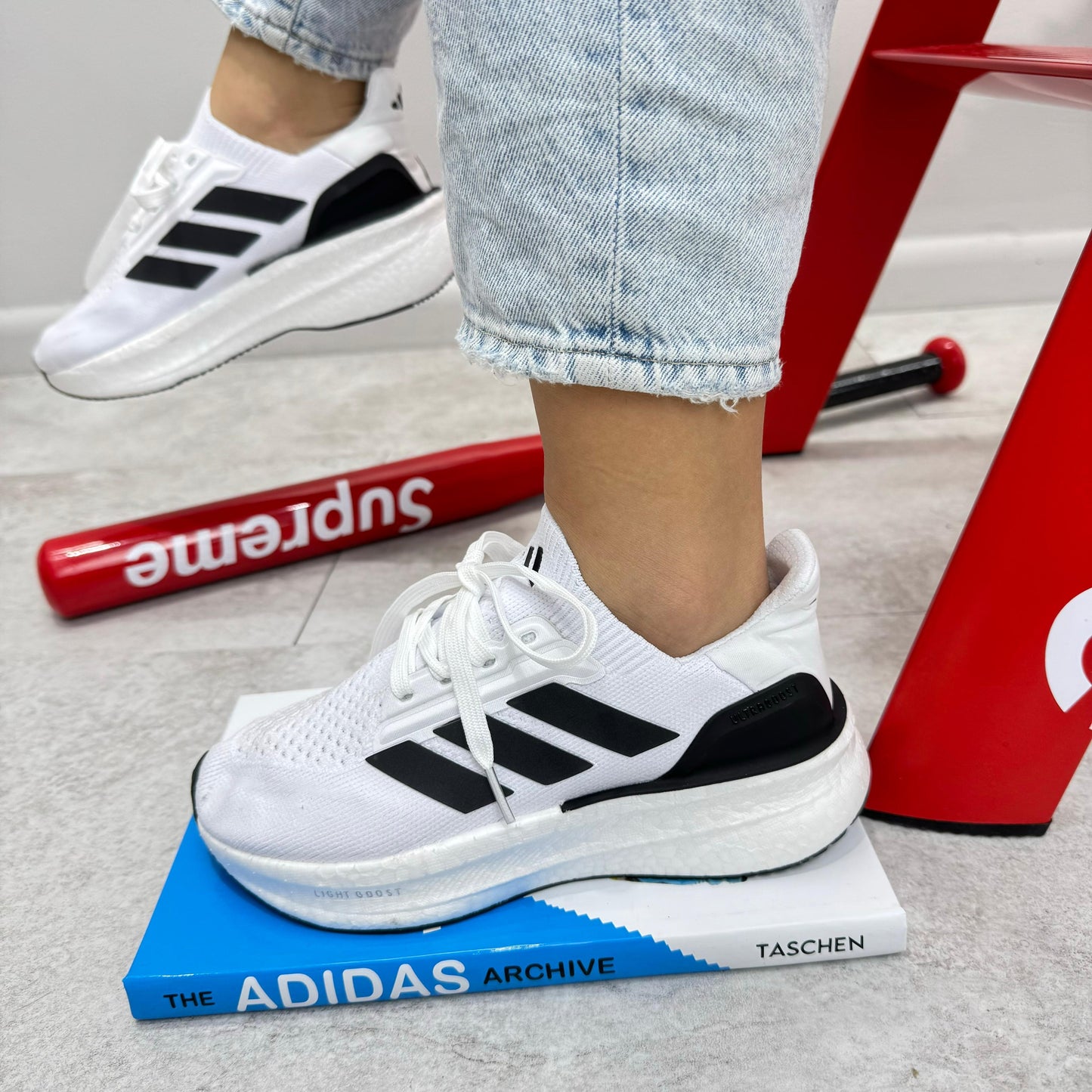 ULTRABOOST 2025 BLANCO NEGRO