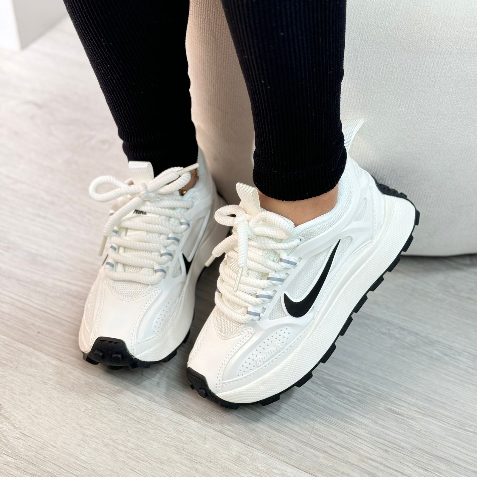 NIKE BAILLELI BLANCO