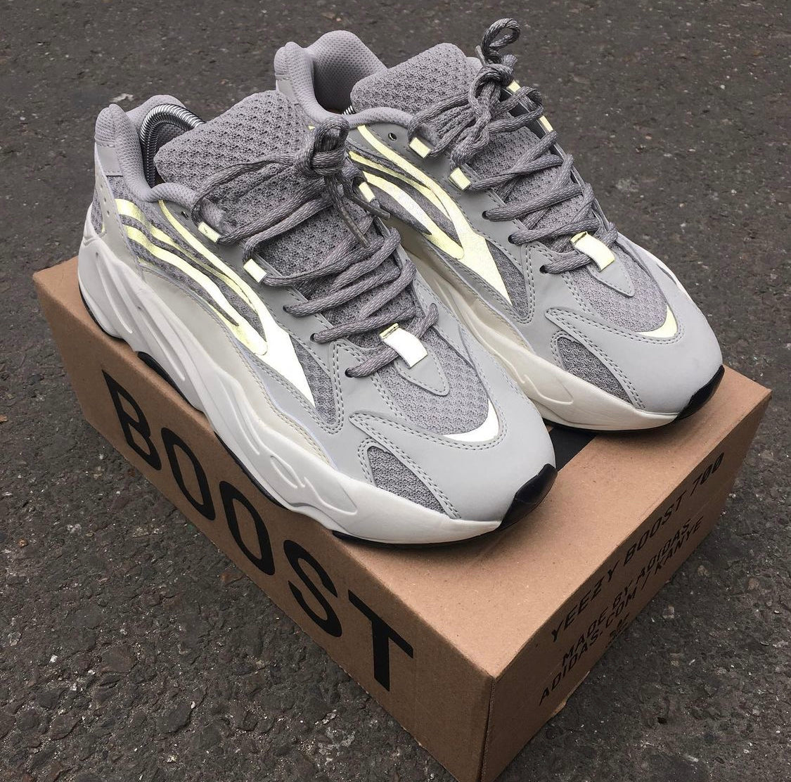 Adidas yeezy static 700 best sale