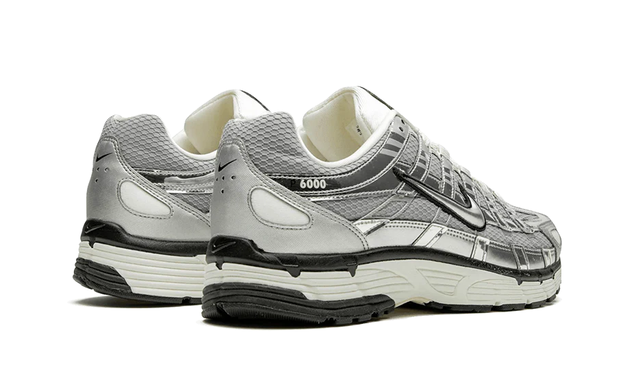 NIKE VOMERO P-6000 METALLIC SILVER