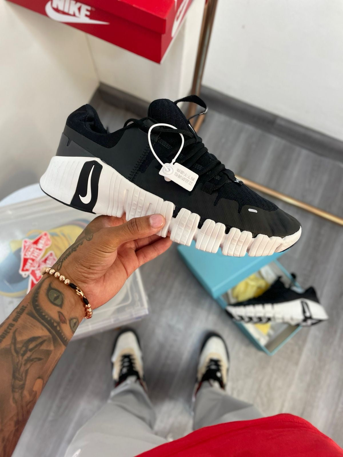 NIKE METCON 5 NEGRO