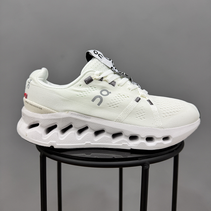 ON CLOUDSURFER WHITE
