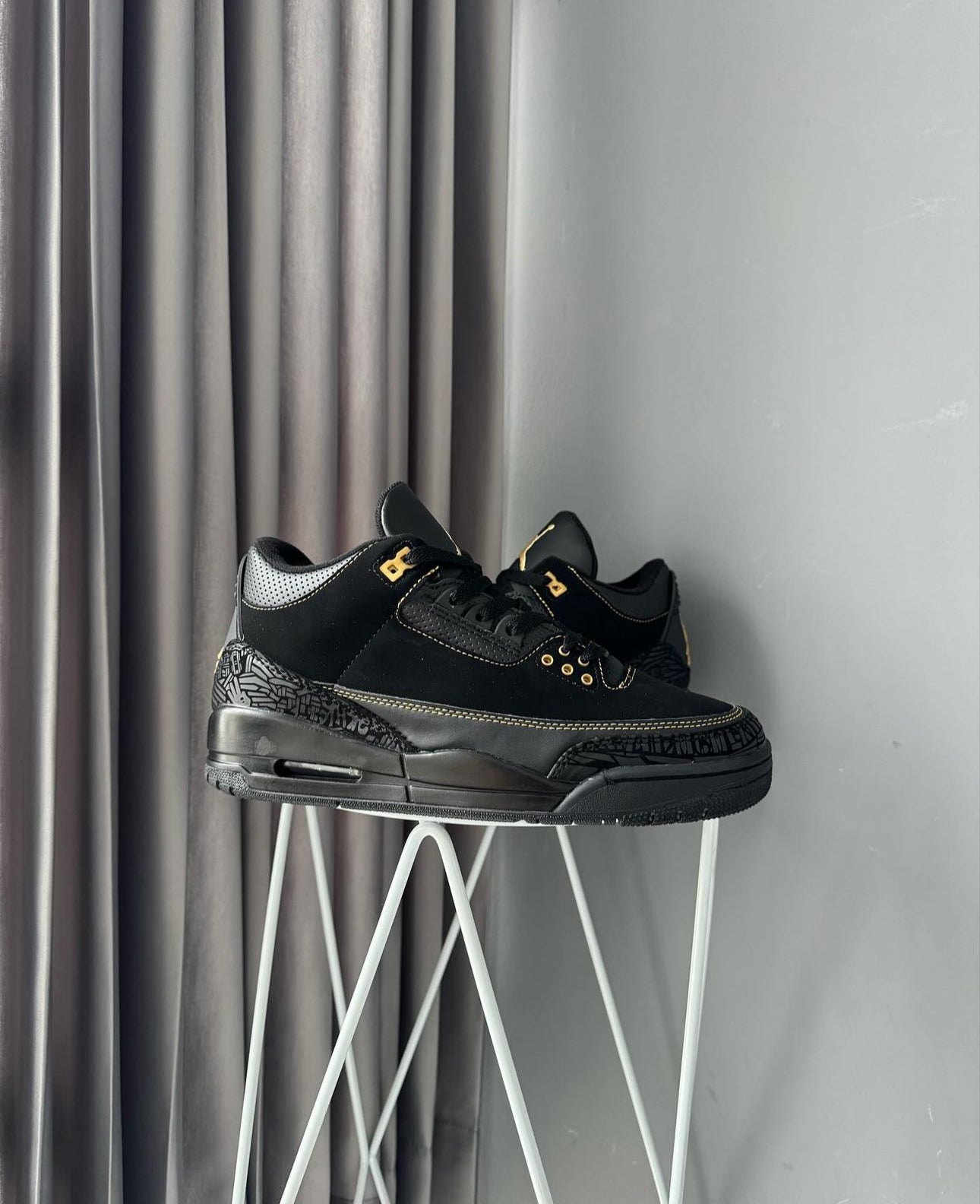 RETRO 3 NEGRO