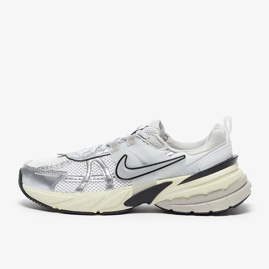 NIKE V2K RUN PURE