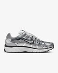 NIKE P6000 METALLIC SILVER