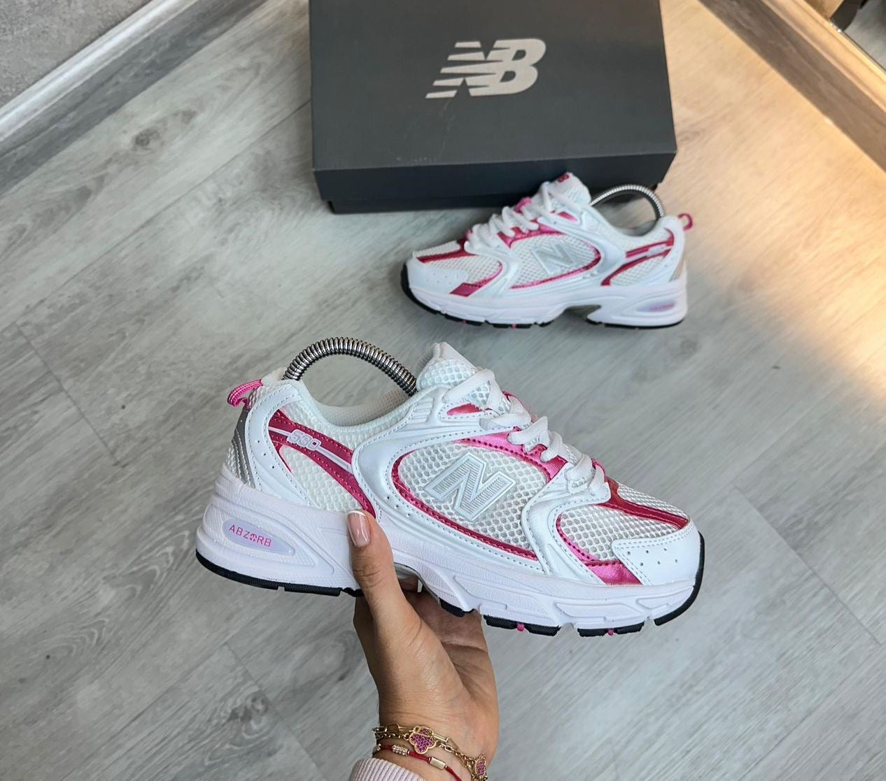 NEW BALANCE 530 BLANCO ROSADO