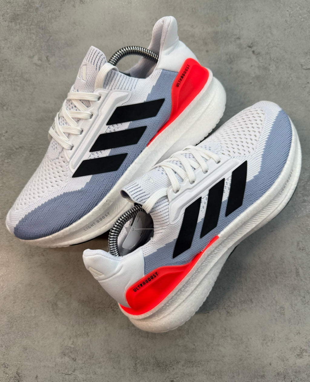ULTRABOOST 2025 BLANCO NARANJA