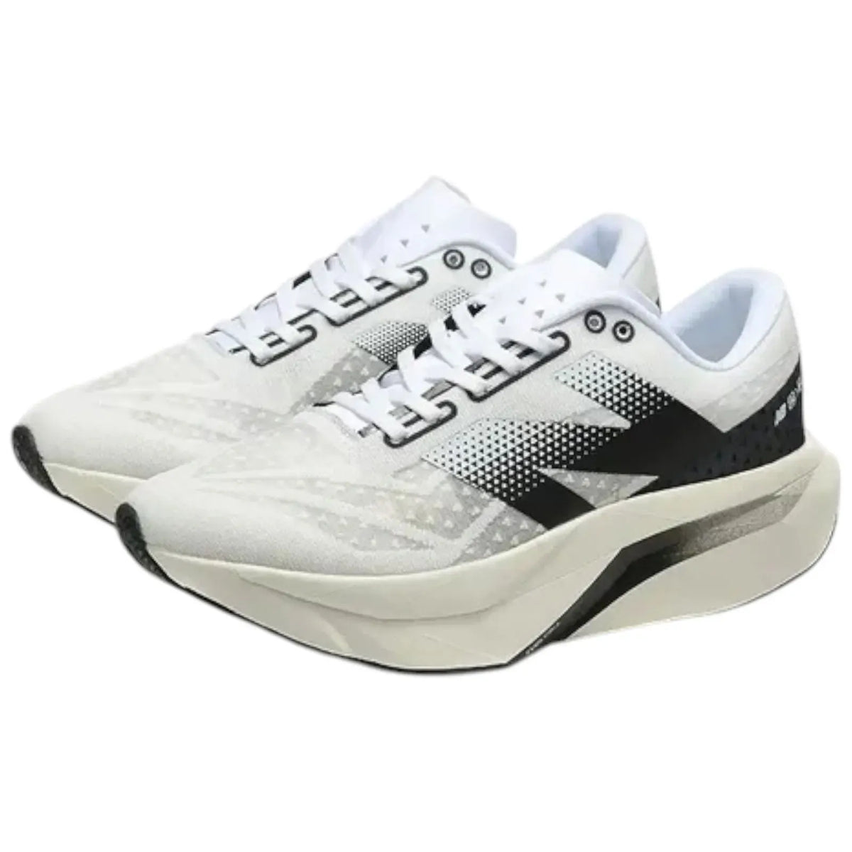 NEW BALANCE FUELCELL BLANCO CON NEGRO
