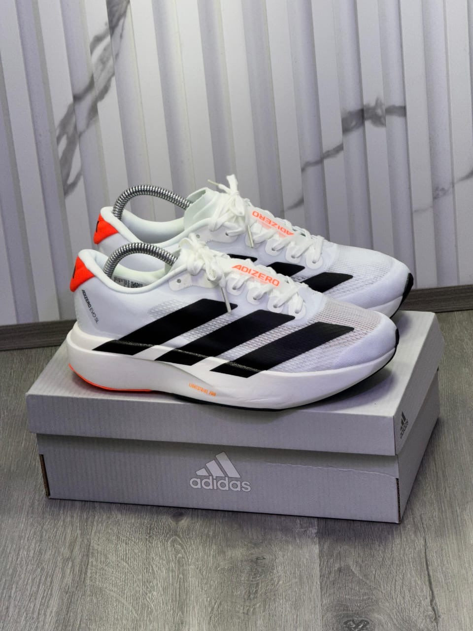 ADIDAS ADIZERO EVO SL BLANCO NARANJA