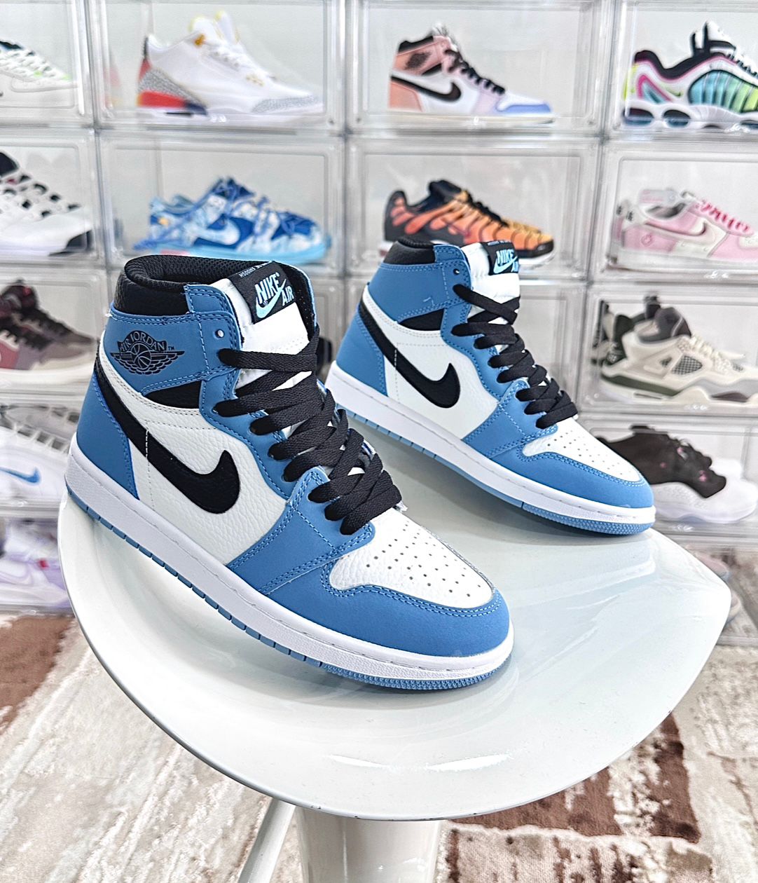 JORDAN RETRO 1 BLUE UNIVERSITY