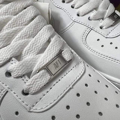 NIKE AF1 CLÁSICOS BLANCOS