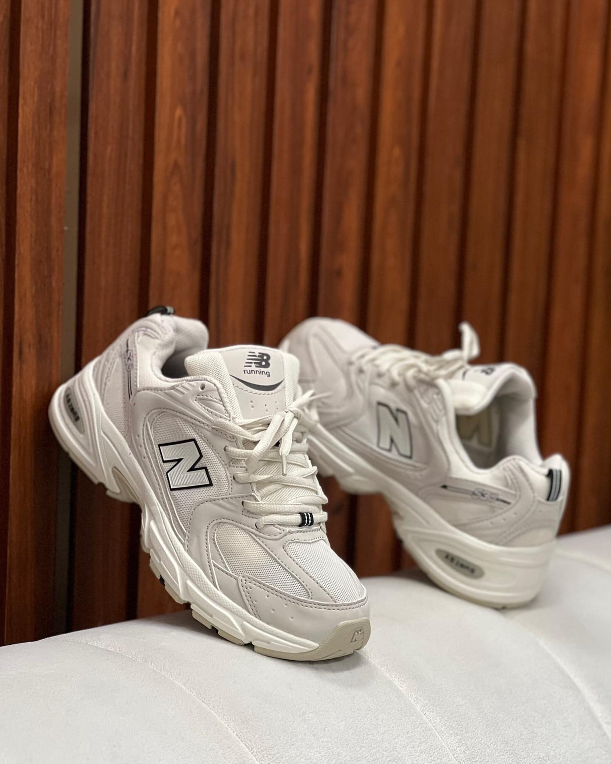NEW BALANCE 530 BEIGE