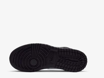 NIKE SB DUNK PANDA
