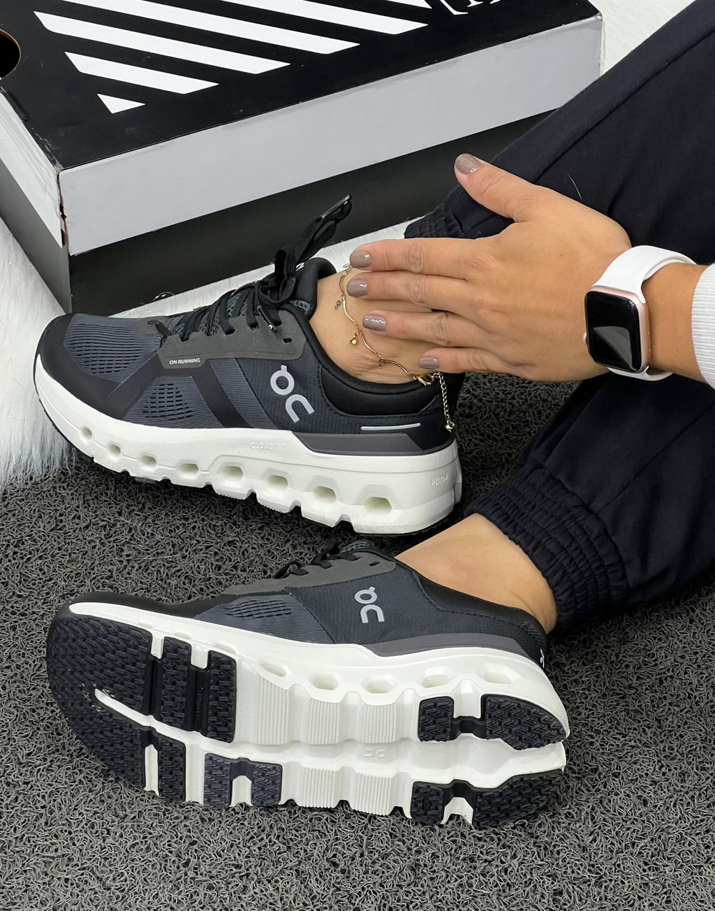 ON CLOUDRUNNER 2