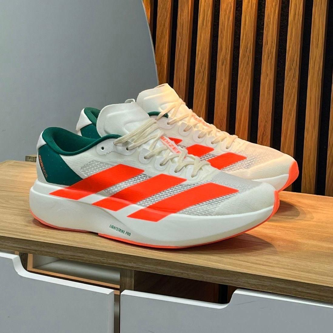 ADIDAS ADIZERO EVO SL BEIGE NARANJA