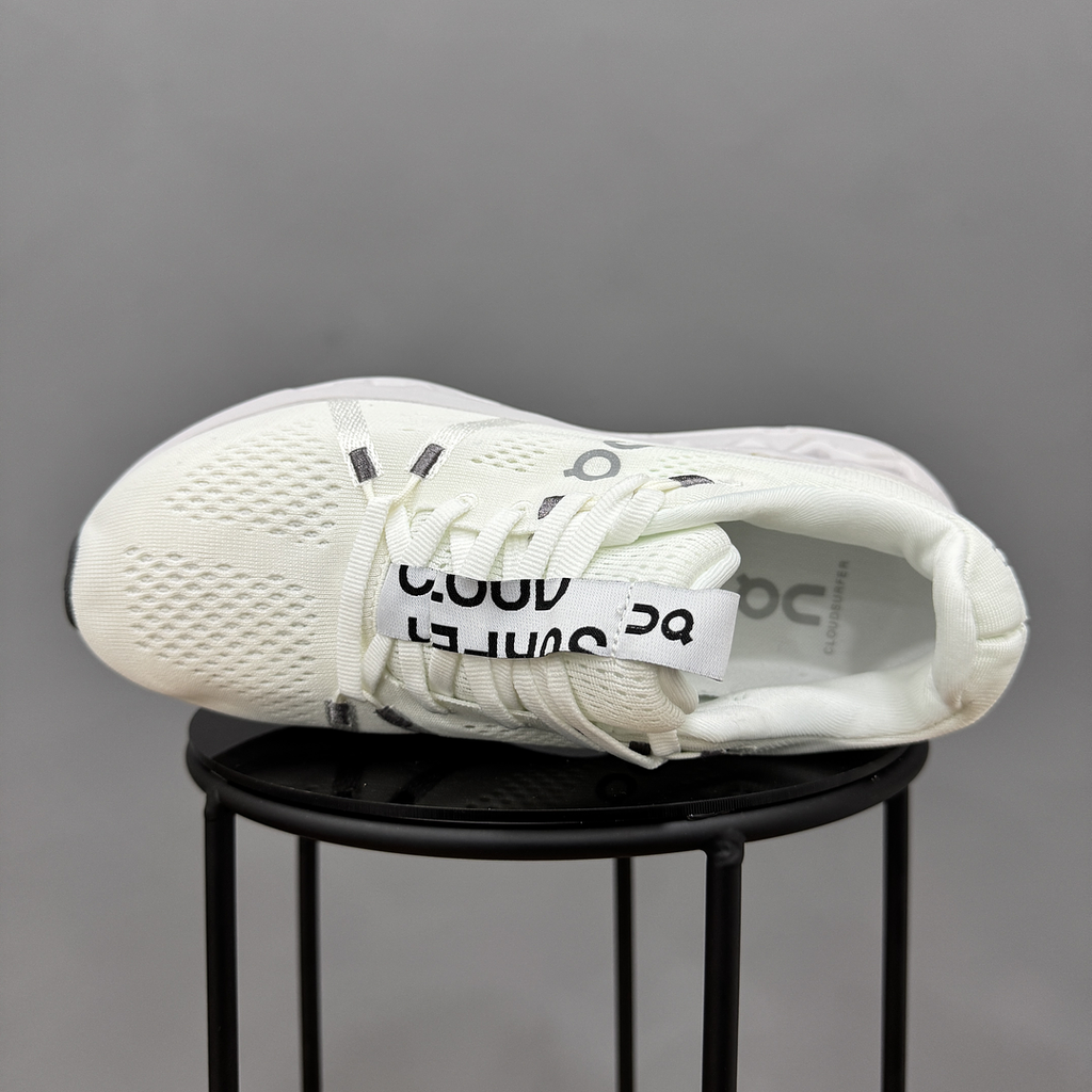 ON CLOUDSURFER WHITE