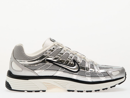 NIKE P-6000 PLATEADA