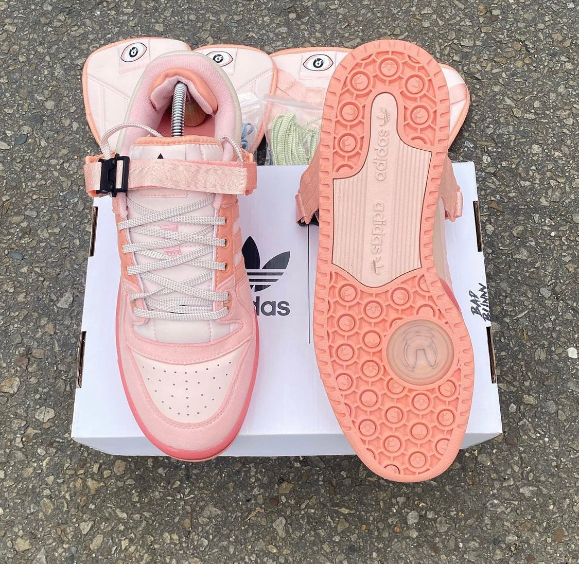 ADIDAS FORUM BAD BUNNY ROSA