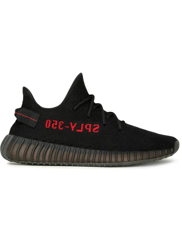 ADIDAS YEEZY 350 NEGRO LETRAS ROJAS