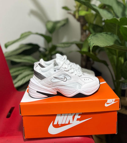 NIKE TEKNO BLANCO