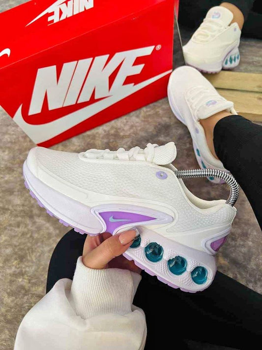 NIKE AIR MAX DN BLANCO LILA