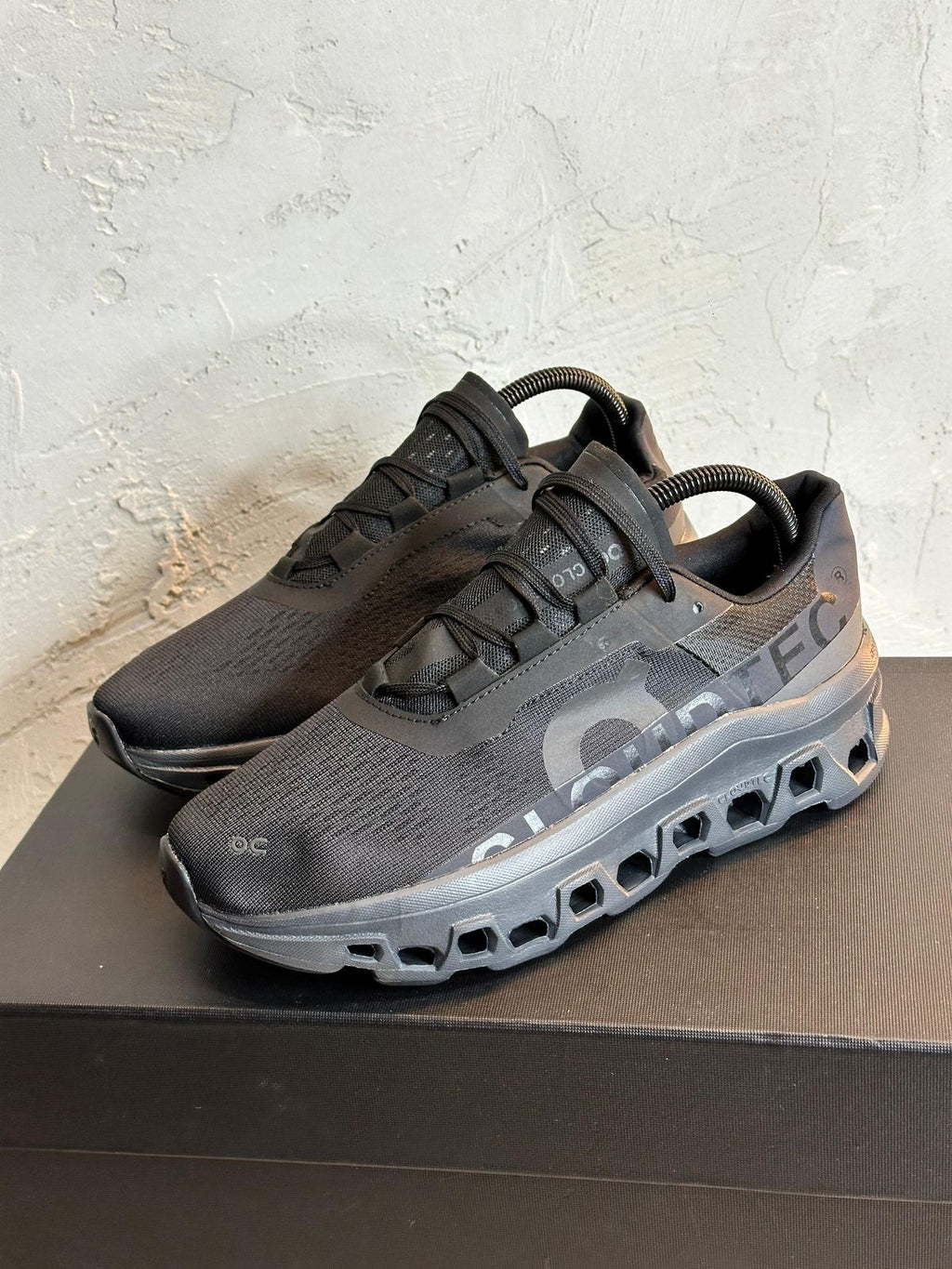 ON CLOUDTEC NEGRO