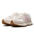 NEW BALANCE 327 BEIGE ROSADA