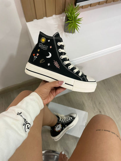 CONVERSE NEGRO ESTAMPADO