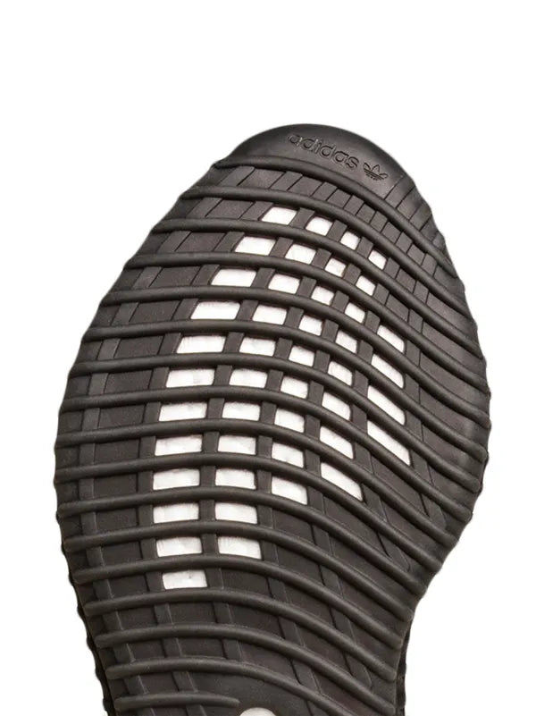 ADIDAS YEEZY 350 NEGRO LETRAS ROJAS