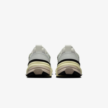 NIKE V2K RUN PURE
