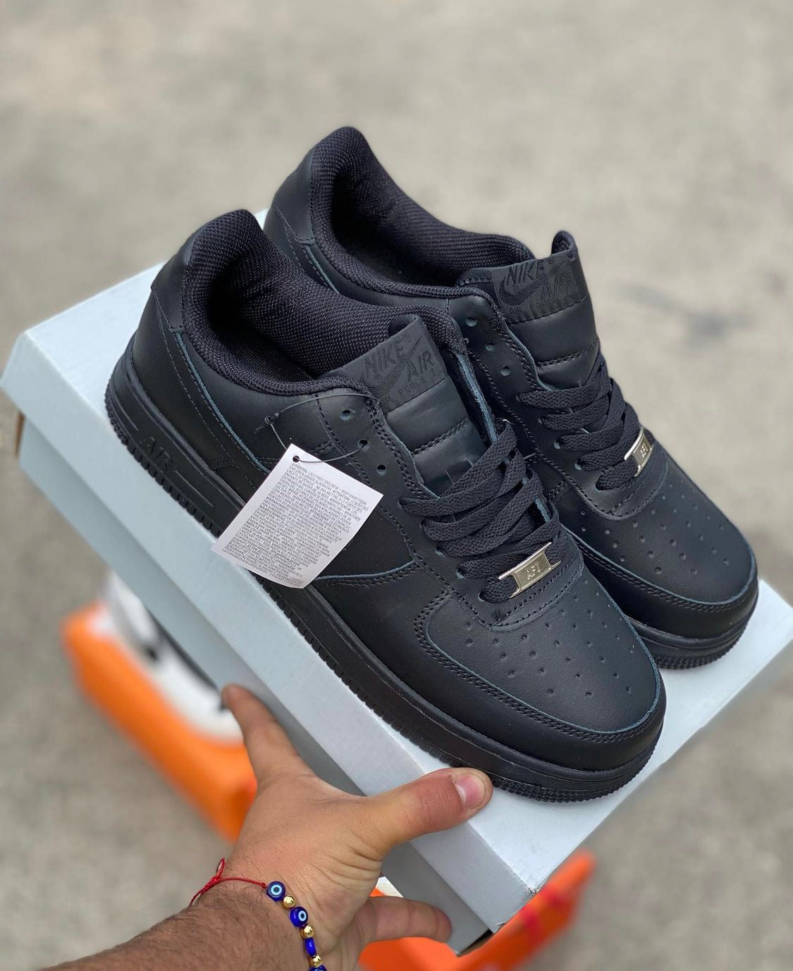 NIKE AF1 CLASICO NEGRO