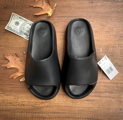 YEEZY SLIDE NEGRO