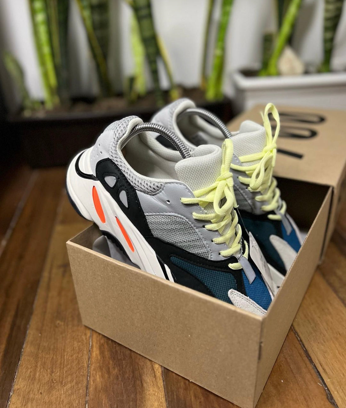 ADIDAS YEEZY 700 V2 CLASIC