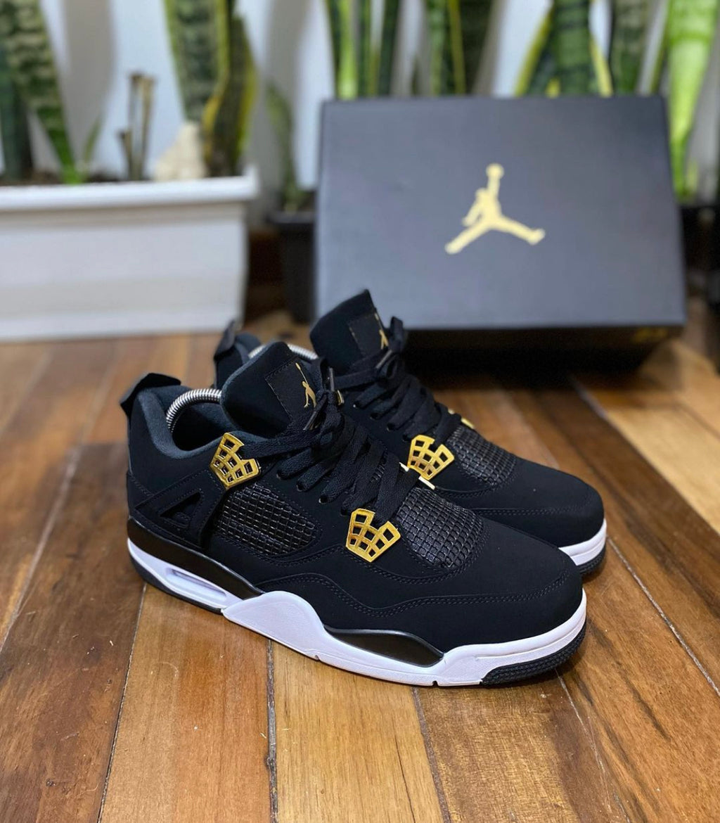 JORDAN RETRO 4 NEGRO DORADO