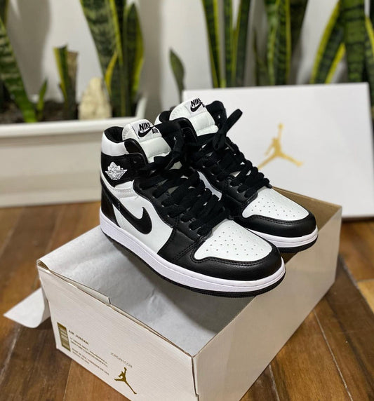 JORDAN RETRO 1 BLANCA NEGRO