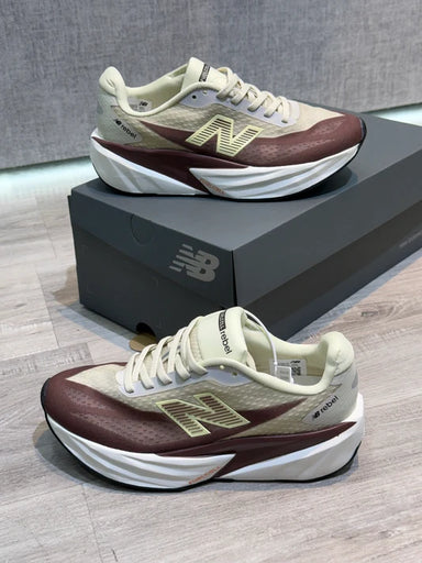 NEW BALANCE REBEL V5 BEIGE