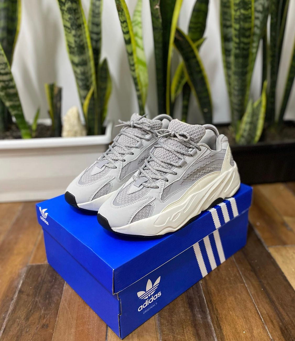 ADIDAS YEEZY 700 V2 STATIC