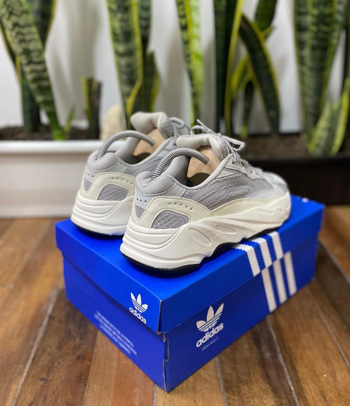 Adidas yeezy 700 precio colombia best sale