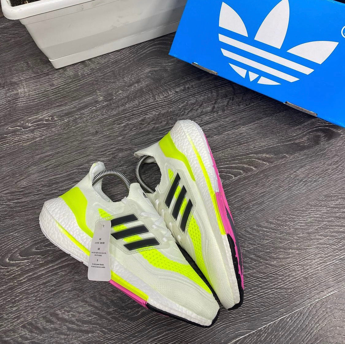 ADIDAS ULTRABOOST2022 BLANCO VERDE