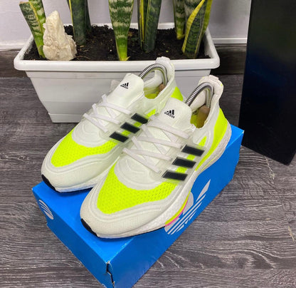 ADIDAS ULTRABOOST2022 BLANCO VERDE